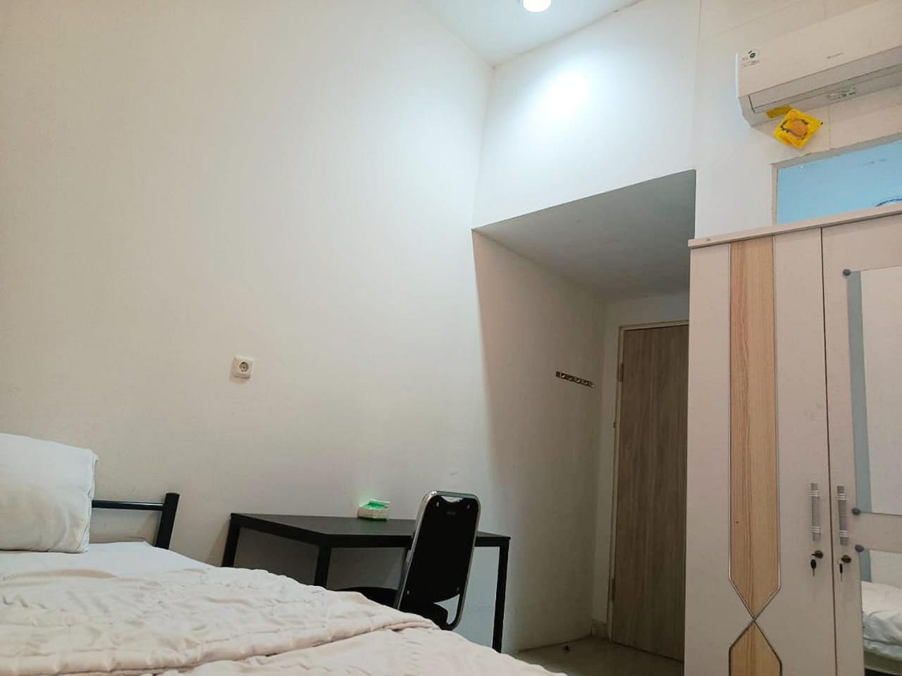 Almic Sunter Guest house Jakarta